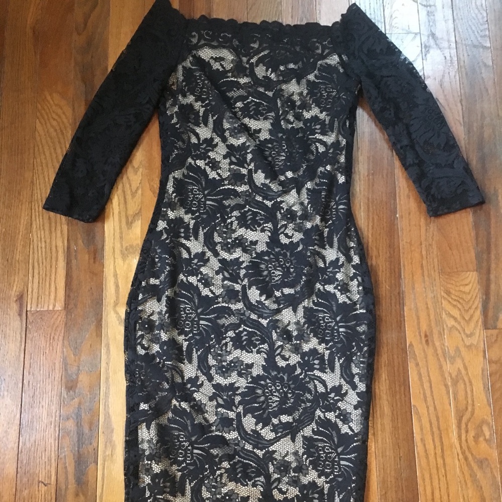 Lace midi dress
